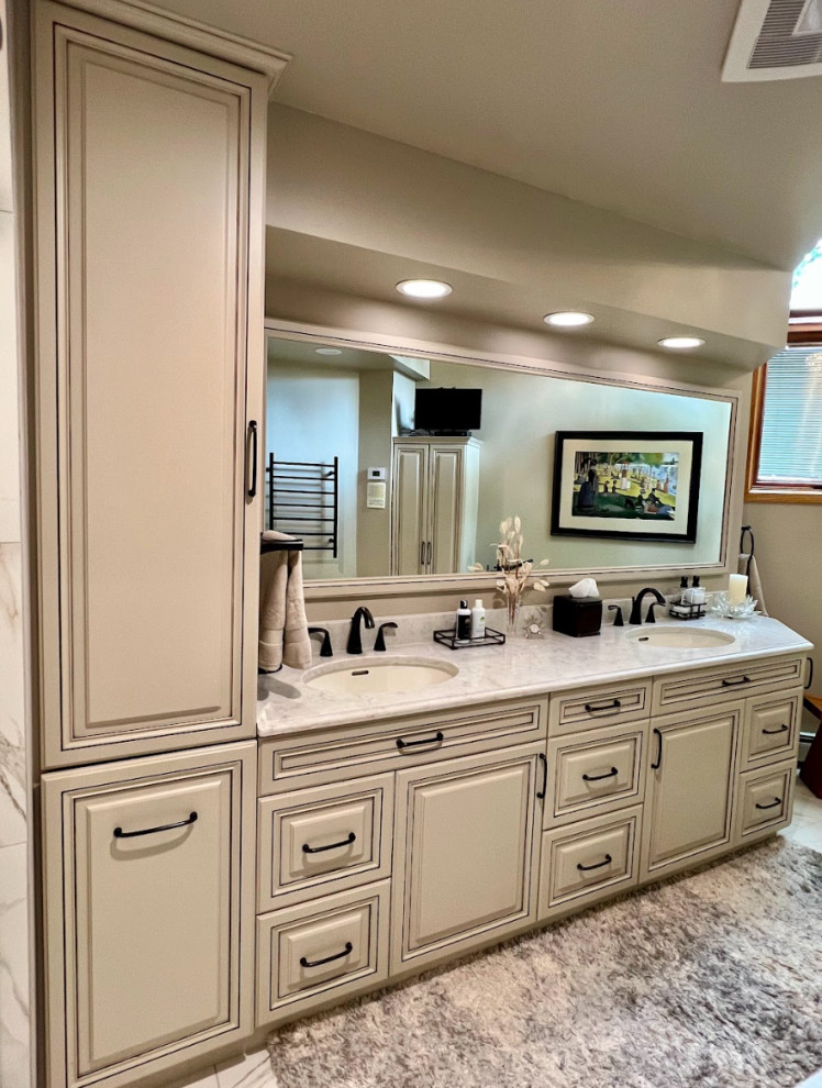 Large traditional master bathroom in Detroit with raised-panel cabinets, distressed cabinets, a freestanding tub, a corner shower, black and white tile, beige walls, ceramic floors, an undermount sink, engineered quartz benchtops, white floor, an open shower, beige benchtops, a shower seat, a double vanity, a freestanding vanity and coffered.