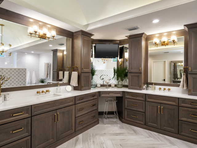 20 Beautiful Corner Vanity Designs For Your Bathroom - Housely