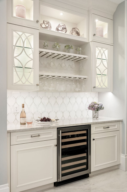 Magical Makeover - Grey Oaks mediterran-hausbar