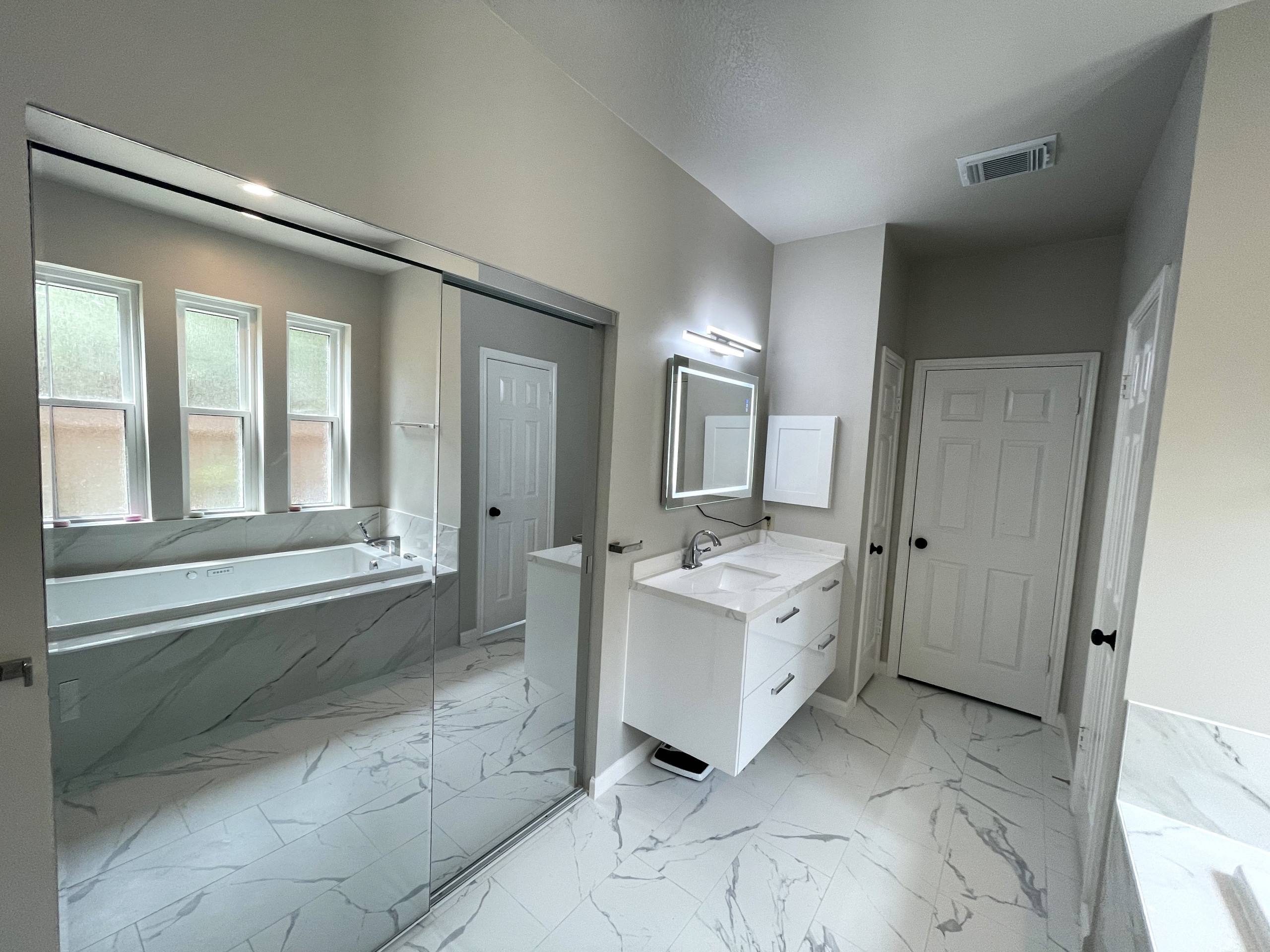 Complete Bathroom Remodeling in Sugarland, TX