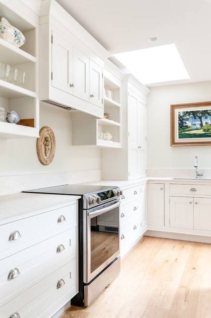 Byng St traditional-kitchen