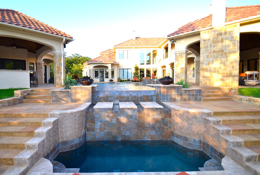 Photo of a transitional pool in Dallas.