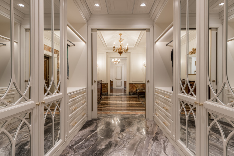 Пентхаус в роскошном неоклассическом стиле