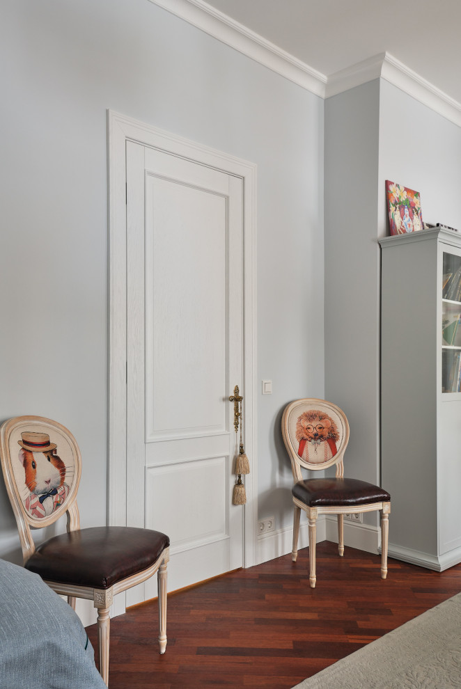 Классический интерьер с Орлеаном в отделке дуб