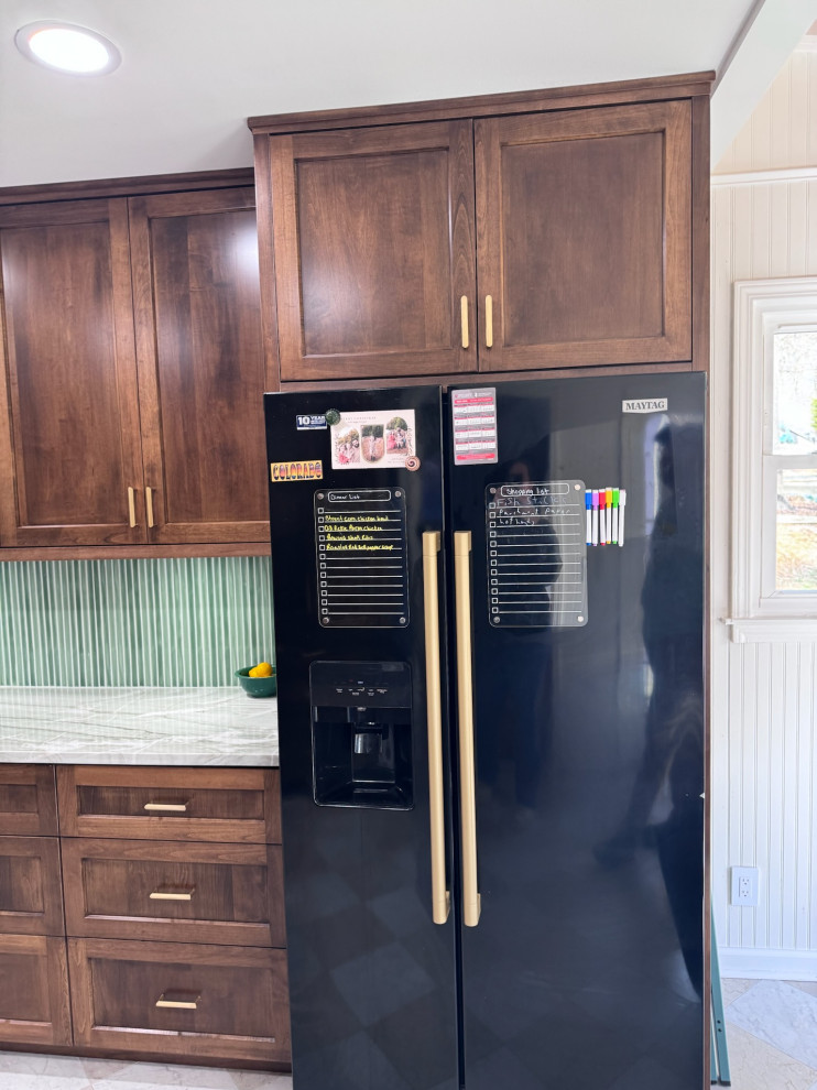 From Dated to Distinct: A Mid-Century Modern Kitchen Makeover