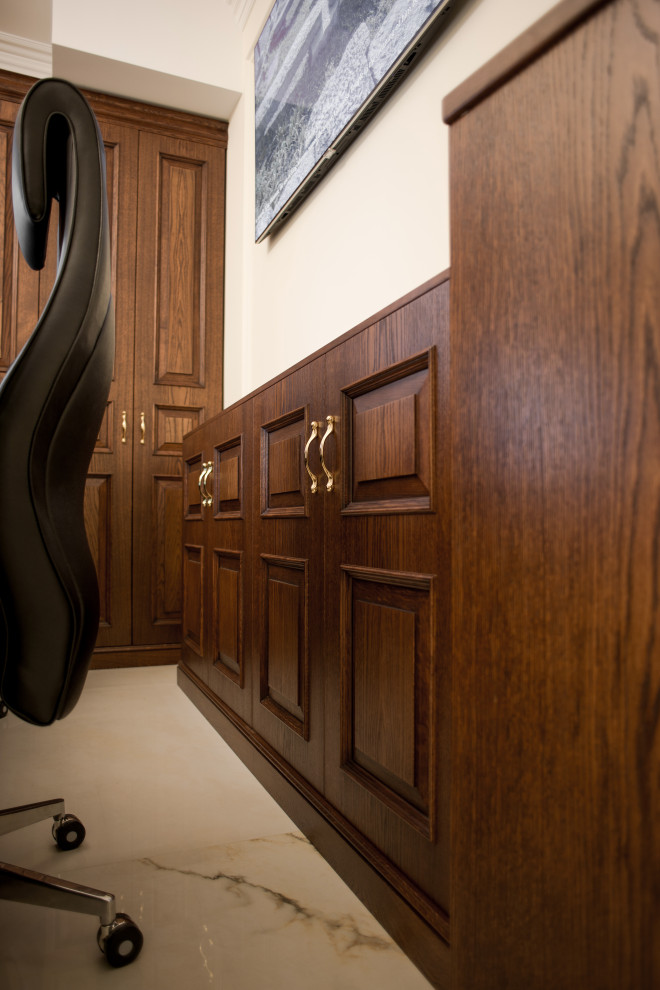 Шкаф с зеркалами, комод