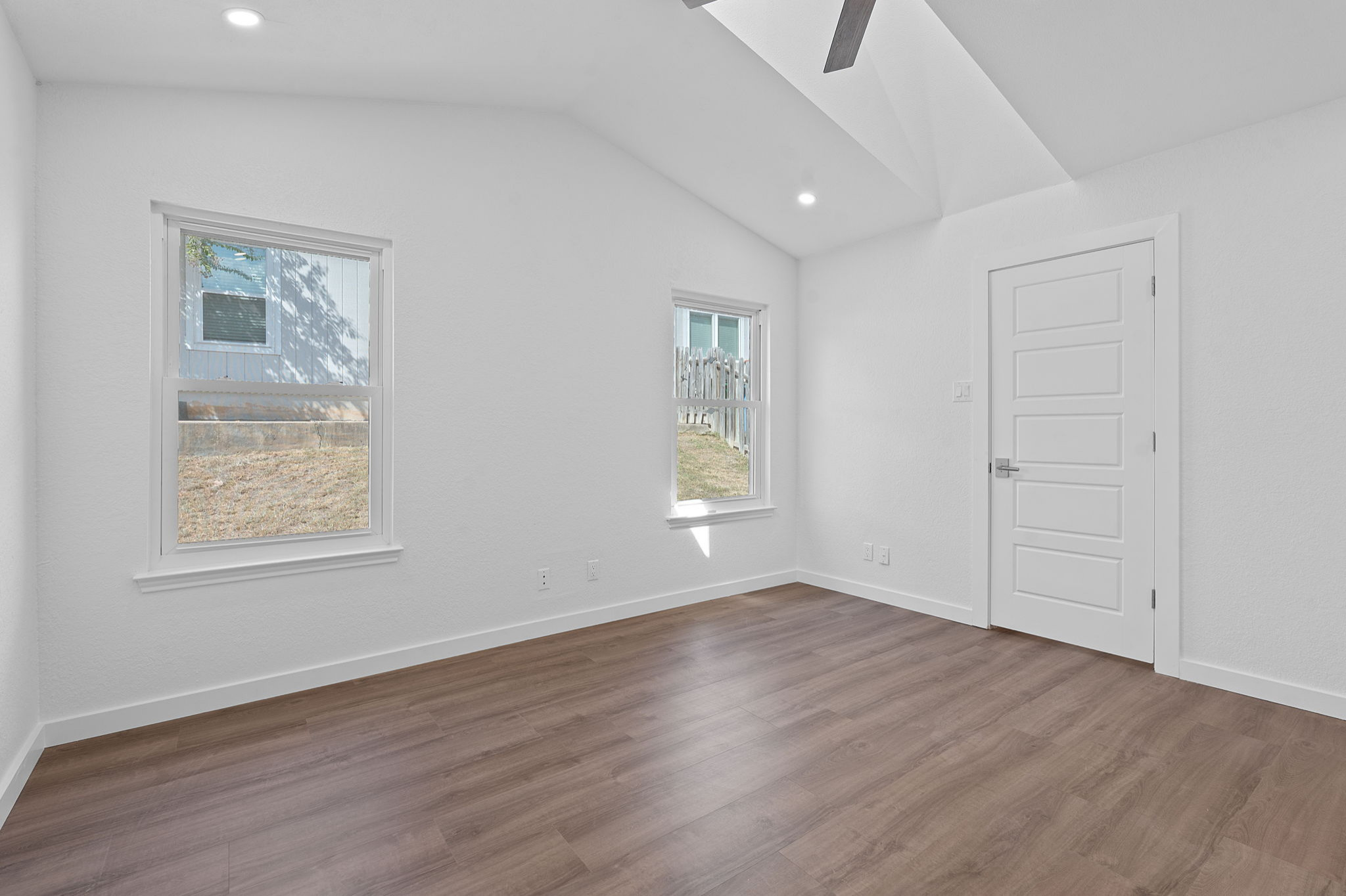 Lakeway Cozy Cottage