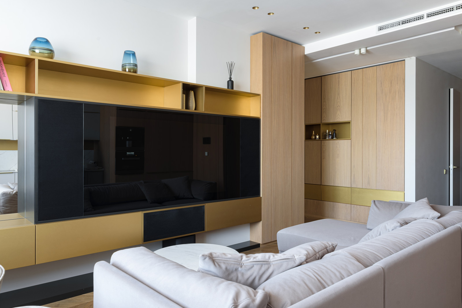 Домашний кинотеатр на Алых Парусах