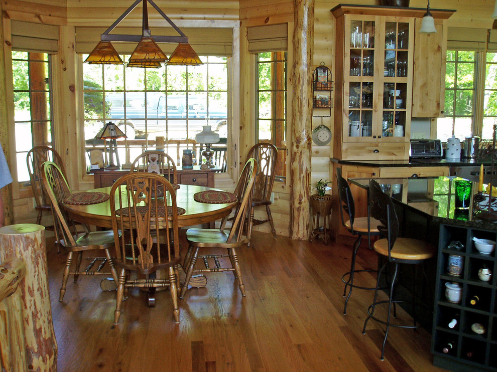 Inspiration for a rustic kitchen remodel in Minneapolis