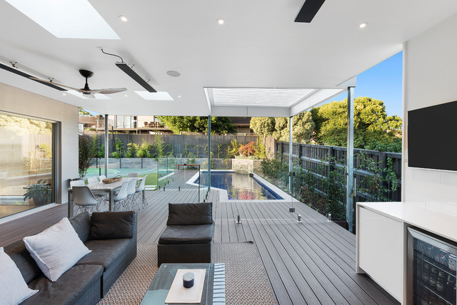 Douglas Street contemporary-deck
