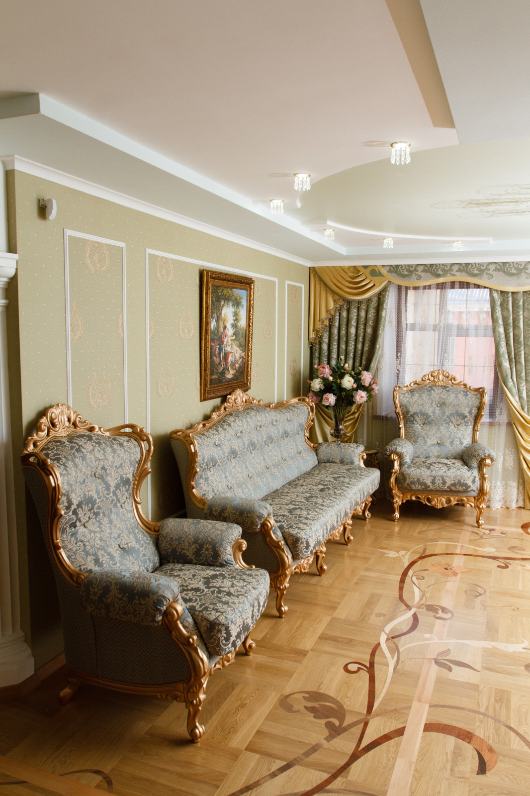 Художественный паркет в Иркутской квартире