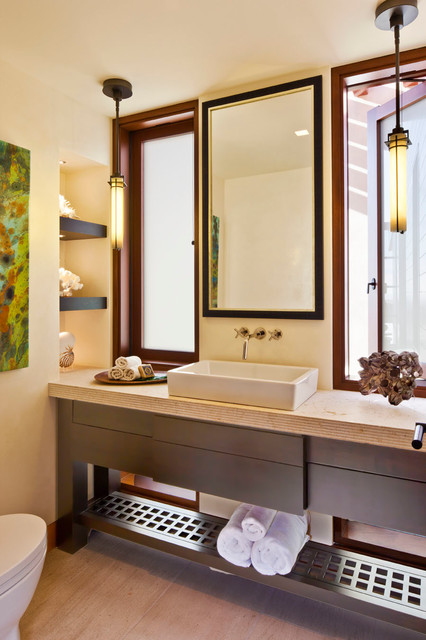 Oceanfront trendy-lille-badevaerelse
