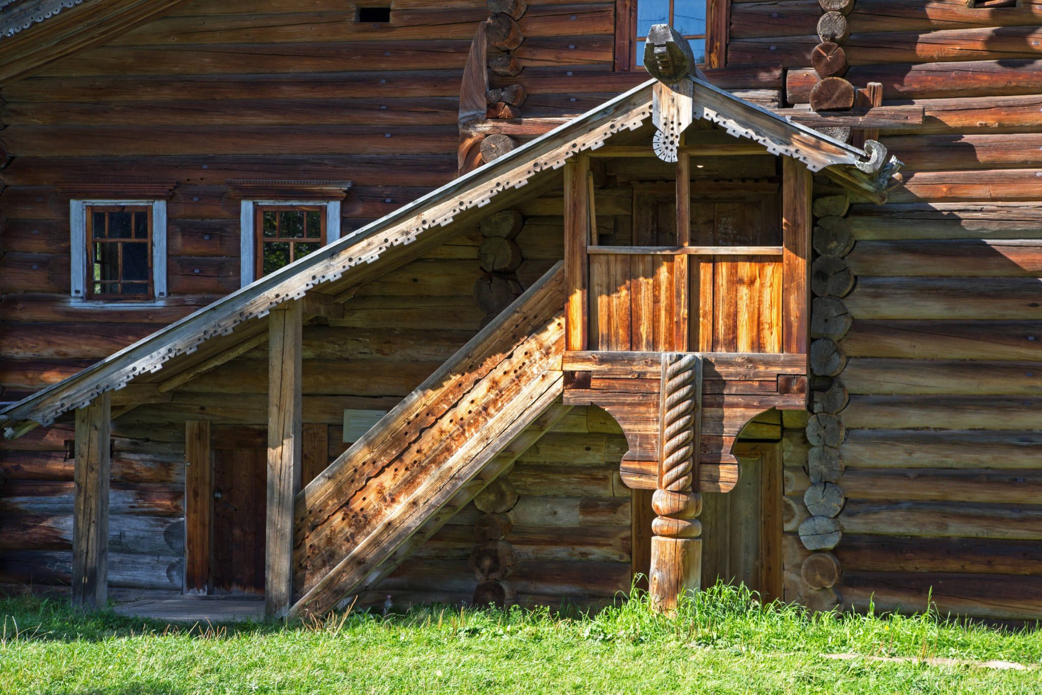 Подпорные столбы в деревянном доме
