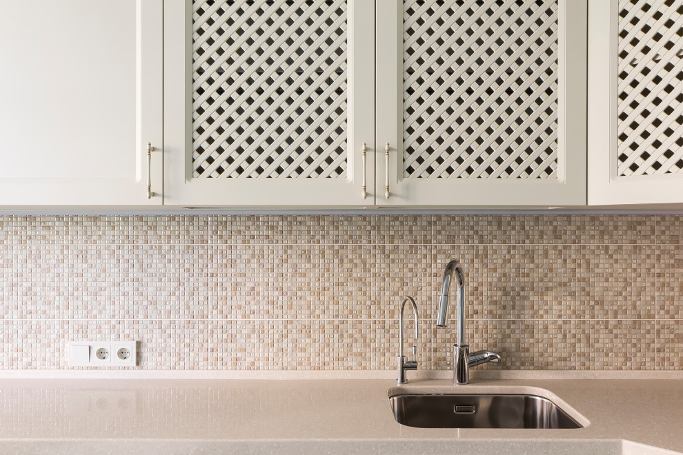 Мебель для кухни по индивидуальному проекту от фабрики мебели "Клевер-шкаф"