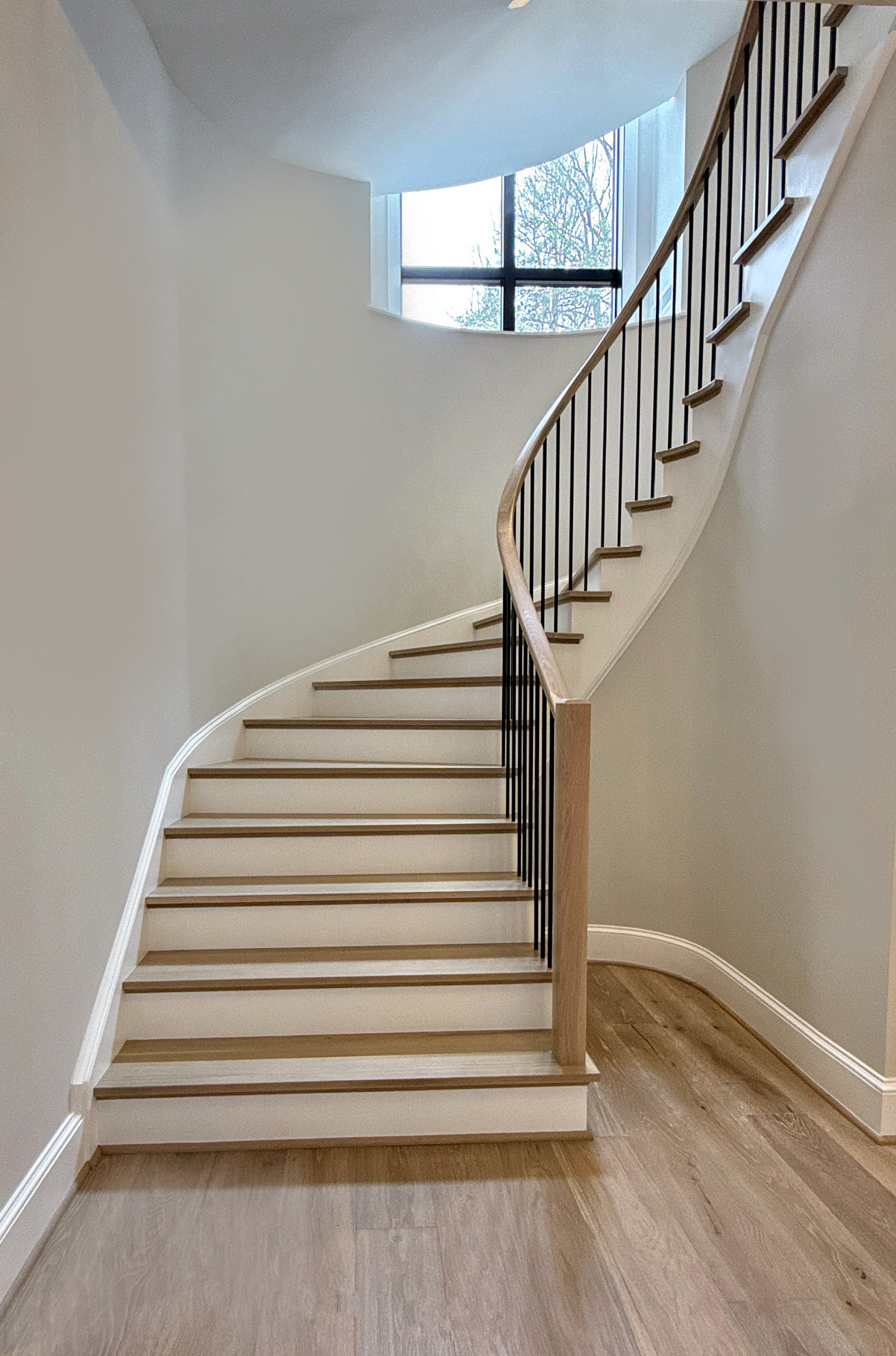 Project #150 | Contemporary White Oak Curve