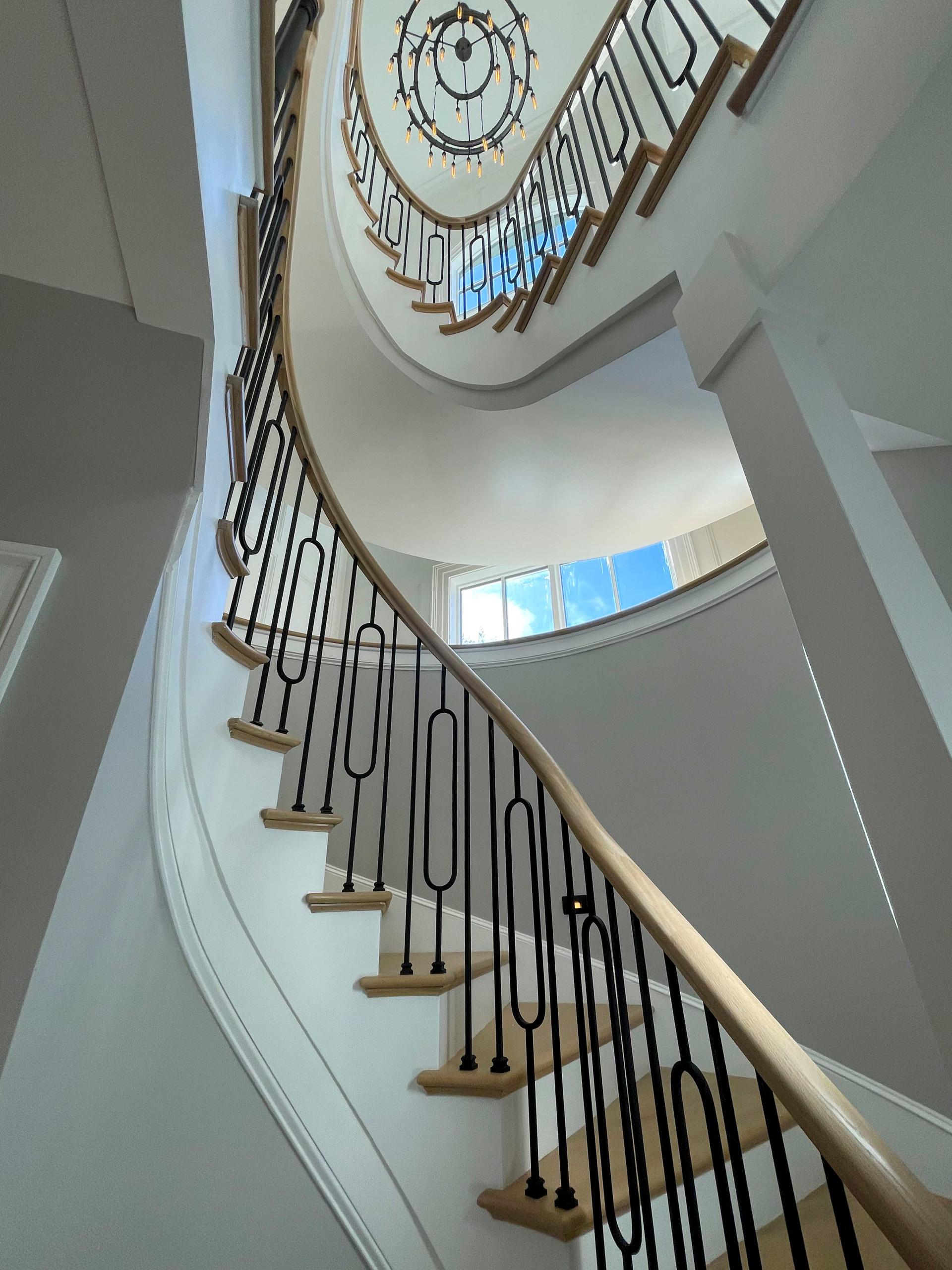 95_Remarkable and elegant floating elliptical staircase, McLean, VA 22101