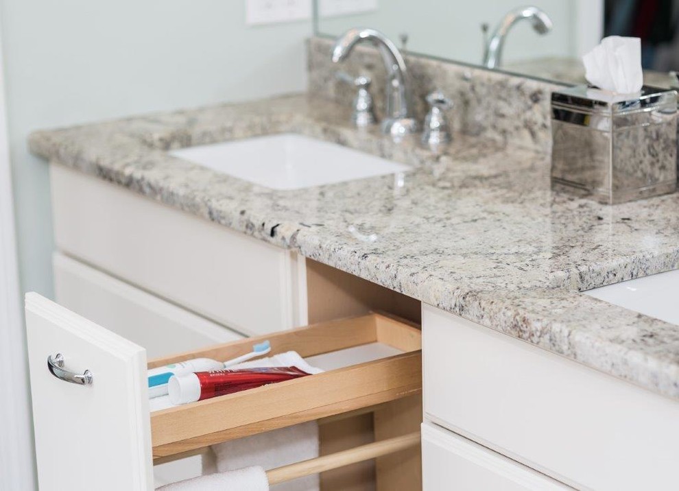 Bathroom - transitional bathroom idea in Boston
