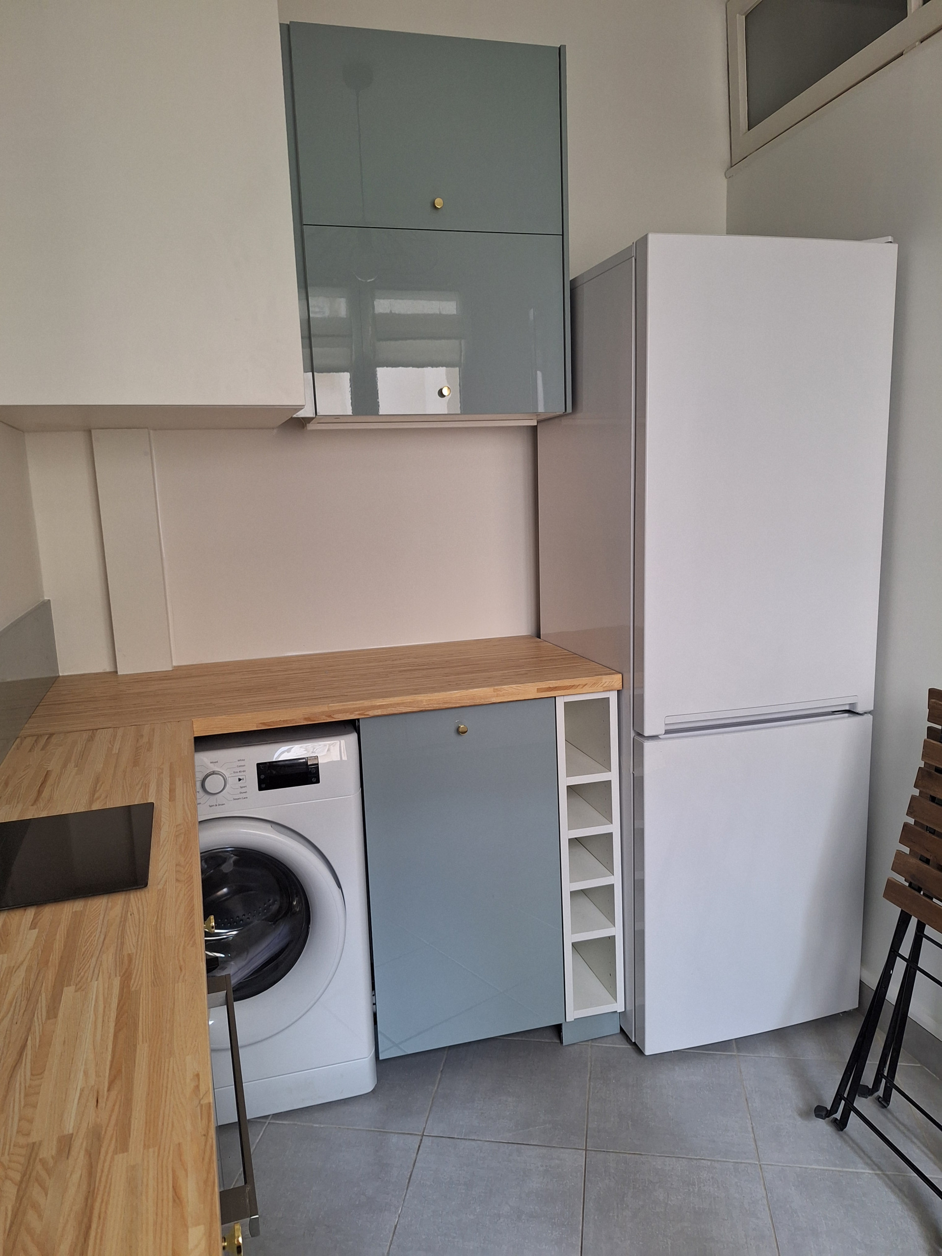 Rénovation partielle, décoration et ameublement d'un appartement ancien