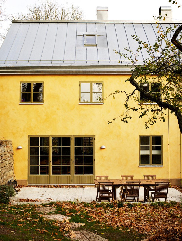 Inspiration for a transitional exterior in Stockholm.