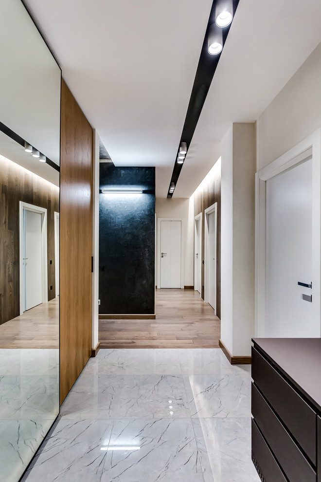 Фото реализации проекта "Квартира в доме с часами"