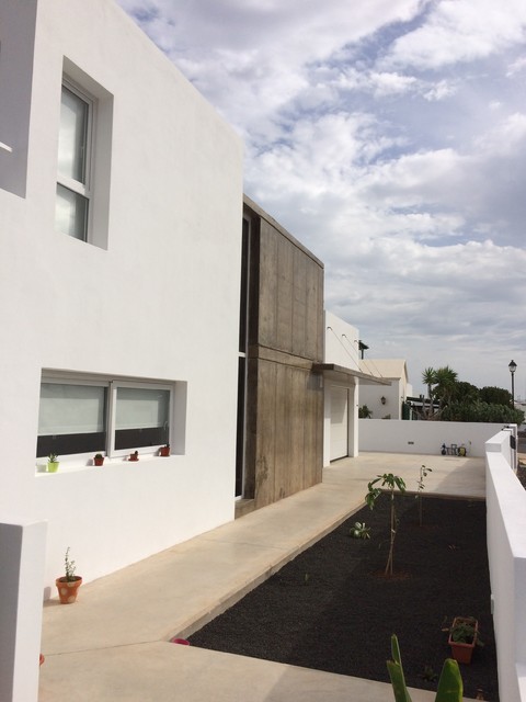 LINEAS RECTAS modern-exterior