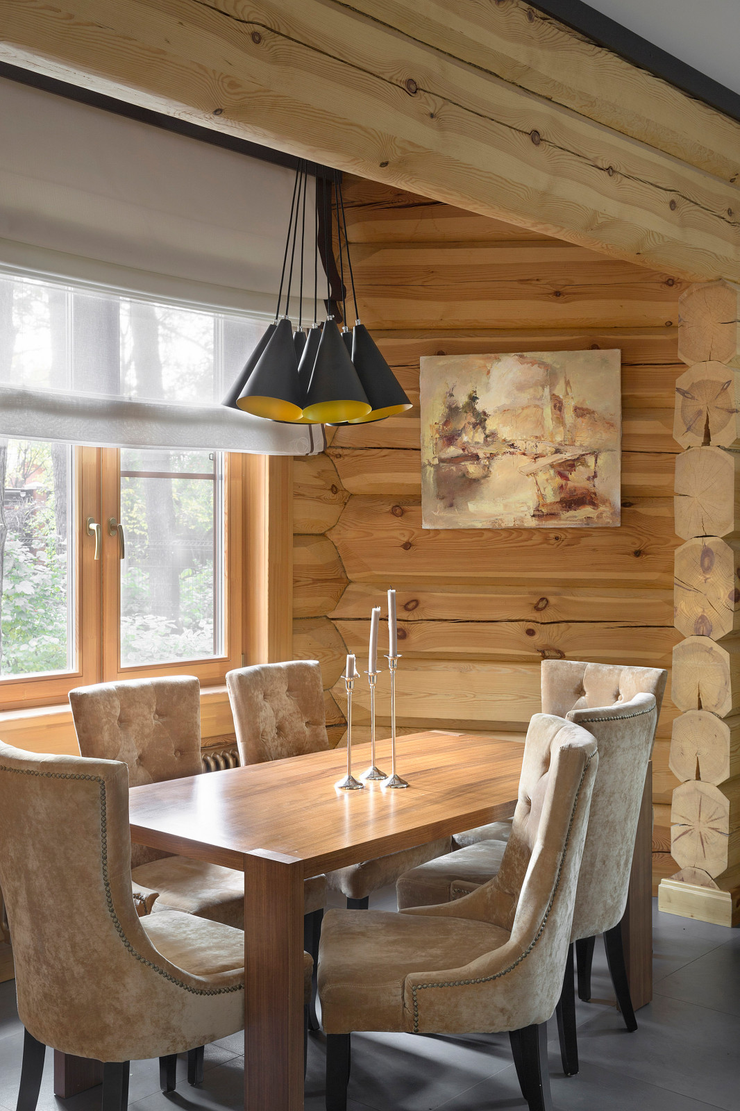 Дом под соснами