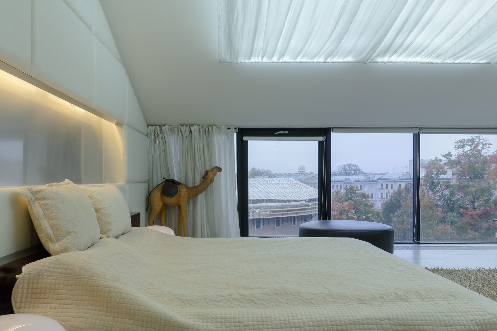 Мансарда на Адмиралтейской наб.