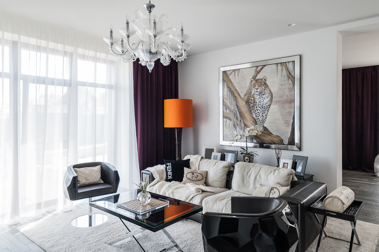 Дом с лошадиным бюстом