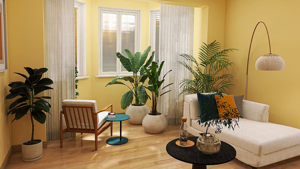 На фото: маленькая изолированная гостиная комната в стиле фьюжн с с книжными шкафами и полками, желтыми стенами, светлым паркетным полом, коричневым полом, потолком с обоями и обоями на стенах без камина для на участке и в саду