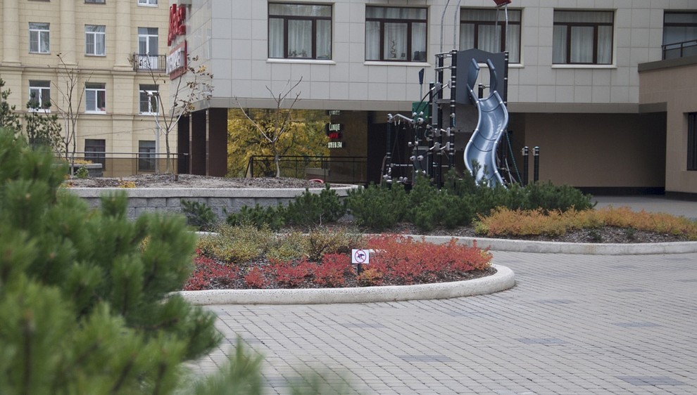 Сад на крыше паркинга