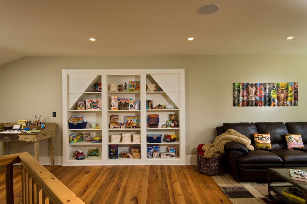 Inspiration for a rustic home design remodel in New York