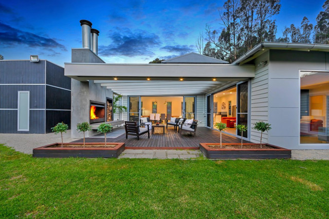 Sample contemporary-fasad