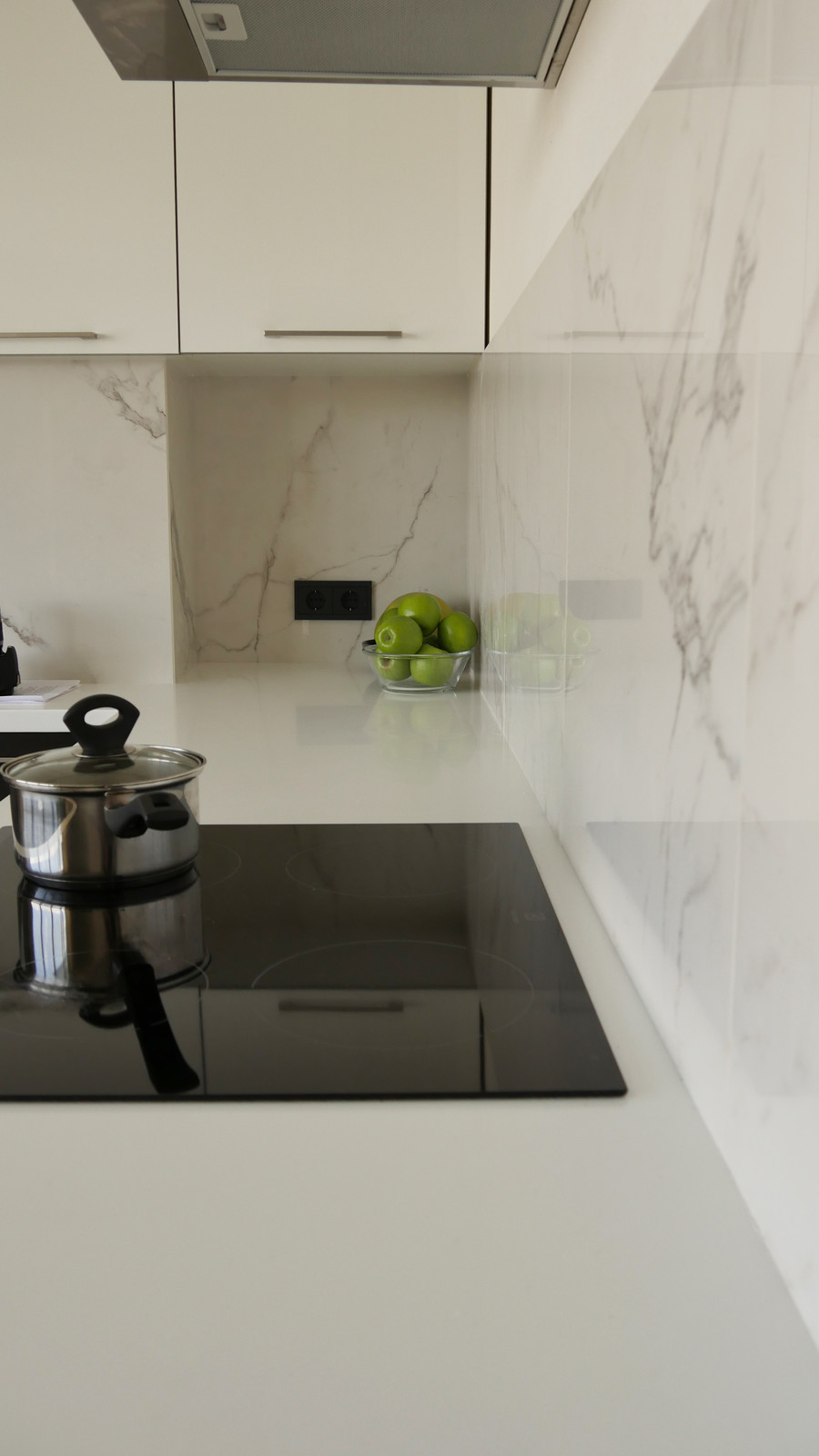 Квартира в современном стиле "Идущие вместе".