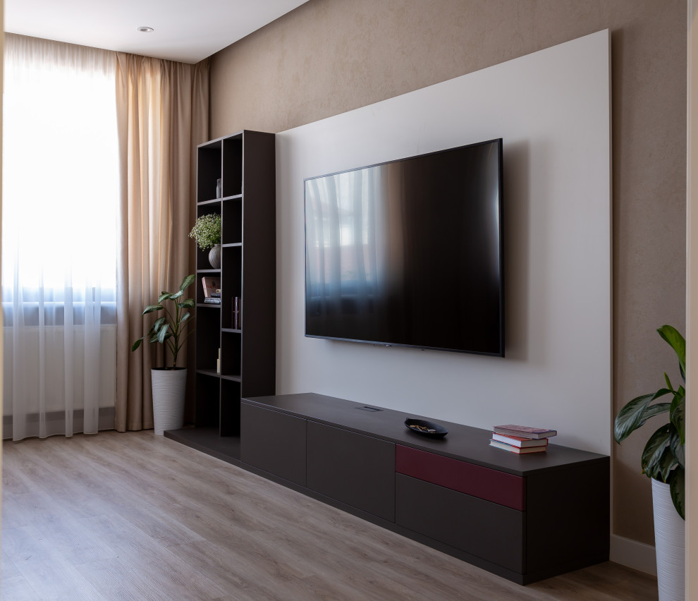 Дом в белых росах