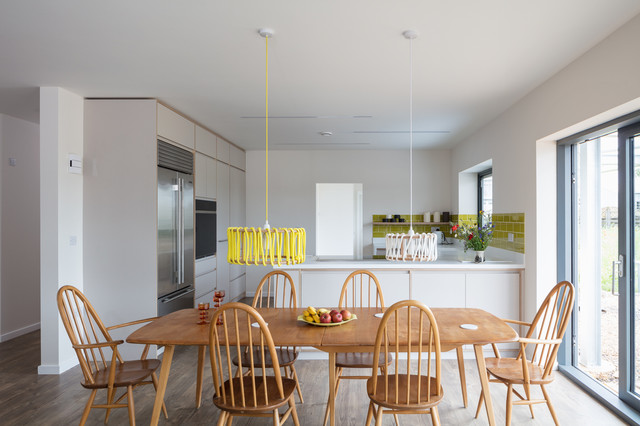 Southery contemporary-dining-room