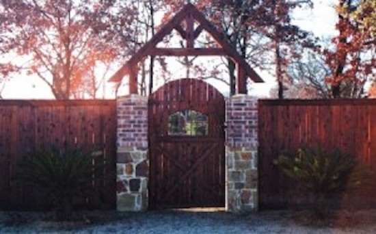 Example of a transitional entryway design in Charlotte