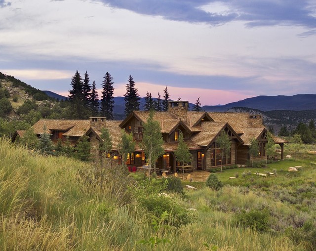 Refined Mountain Rustic montagne-facade