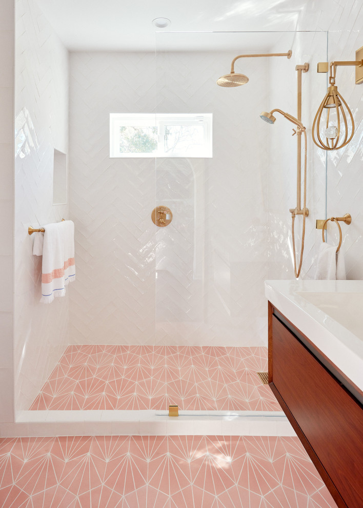 This is an example of a contemporary bathroom in Santa Barbara.