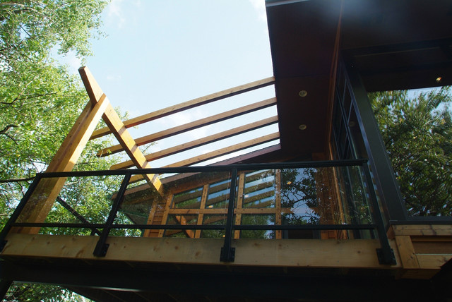 Deck contemporaneo-facciata