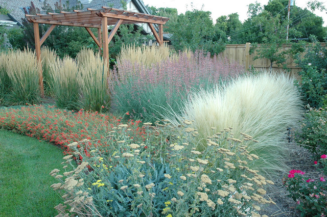 Wilde traditional-garden