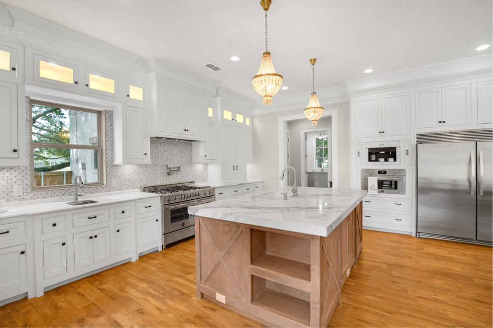 Kitchen - transitional kitchen idea
