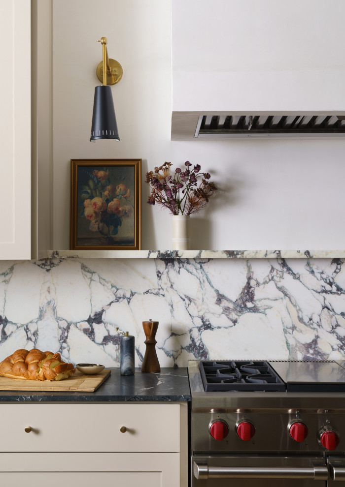 Example of a transitional kitchen design in Austin