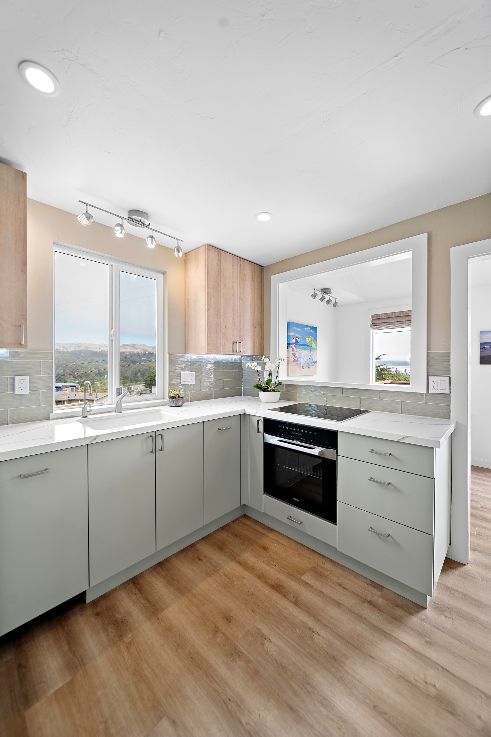 Bodega | Lovely Transitional Kitchen Remodel