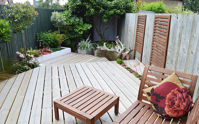 Inside Outside contemporary-deck
