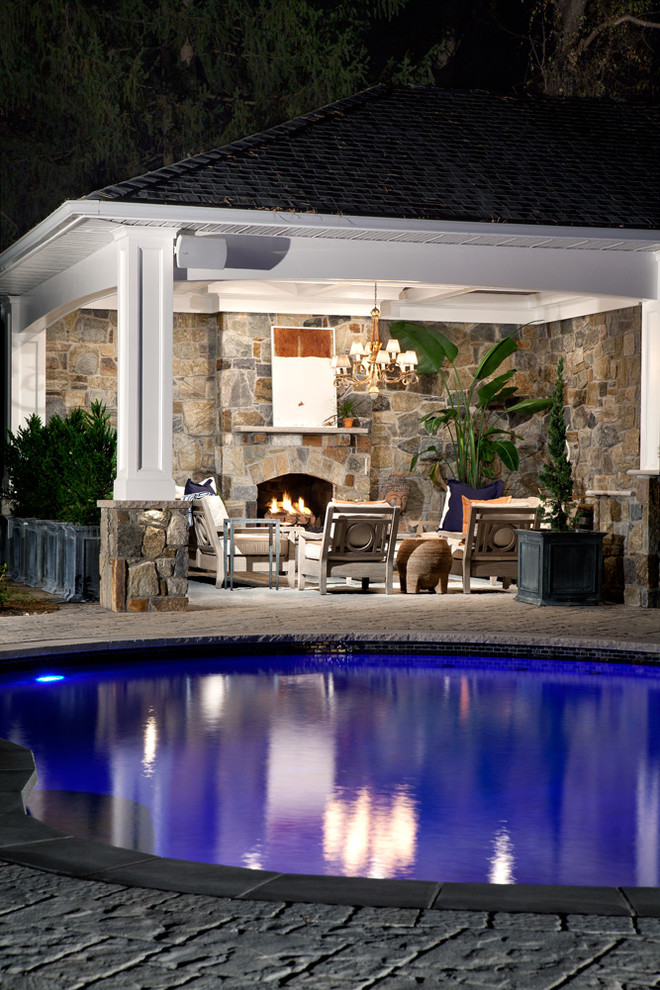 Transitional pool photo in Baltimore