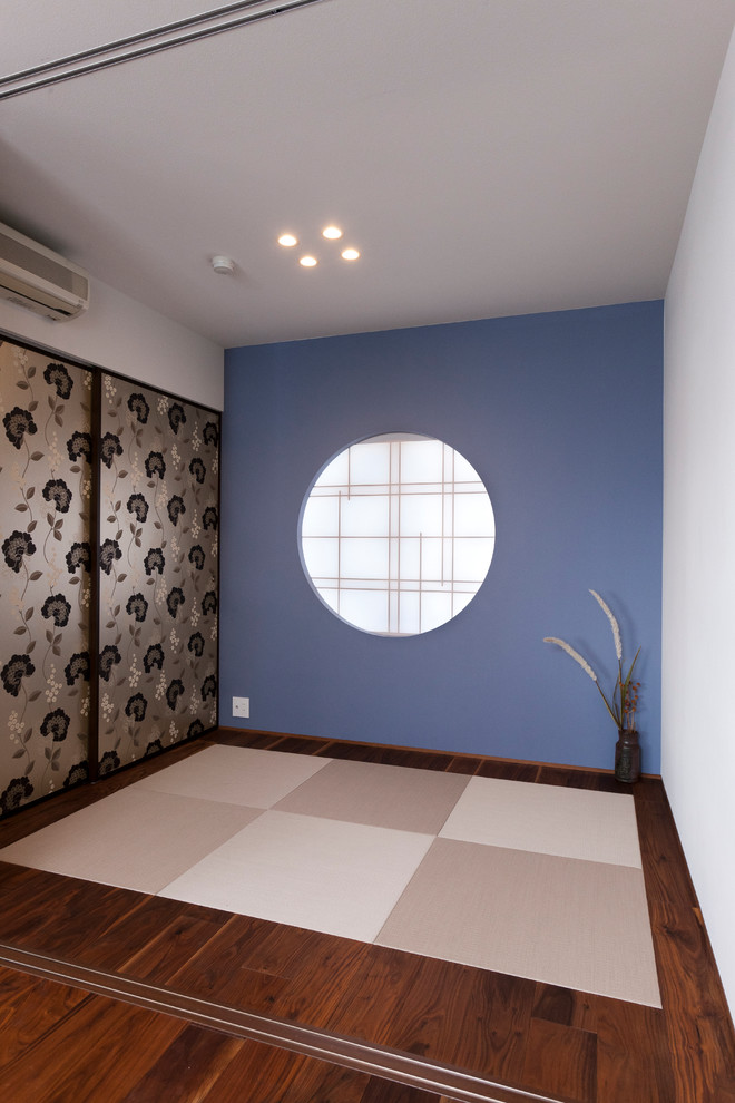 福岡にある和風のおしゃれなファミリールームの写真