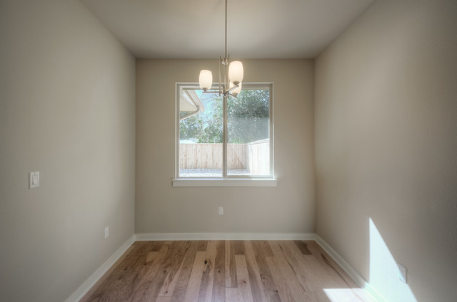 Banister Acres trendy-spisestue