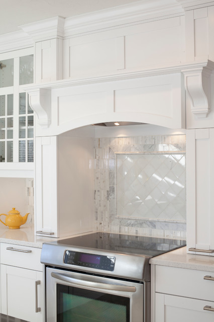 Classic transitional-kitchen