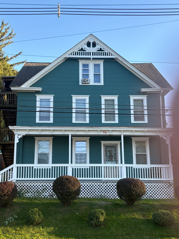 Residential Exterior House Painting & Siding Prep