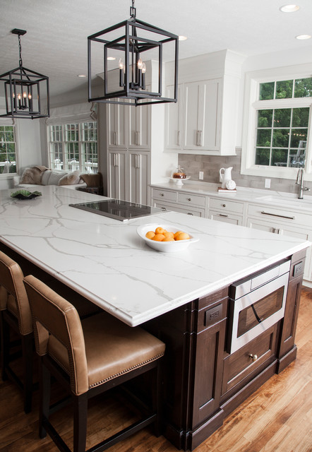 Transitional transitional-kitchen